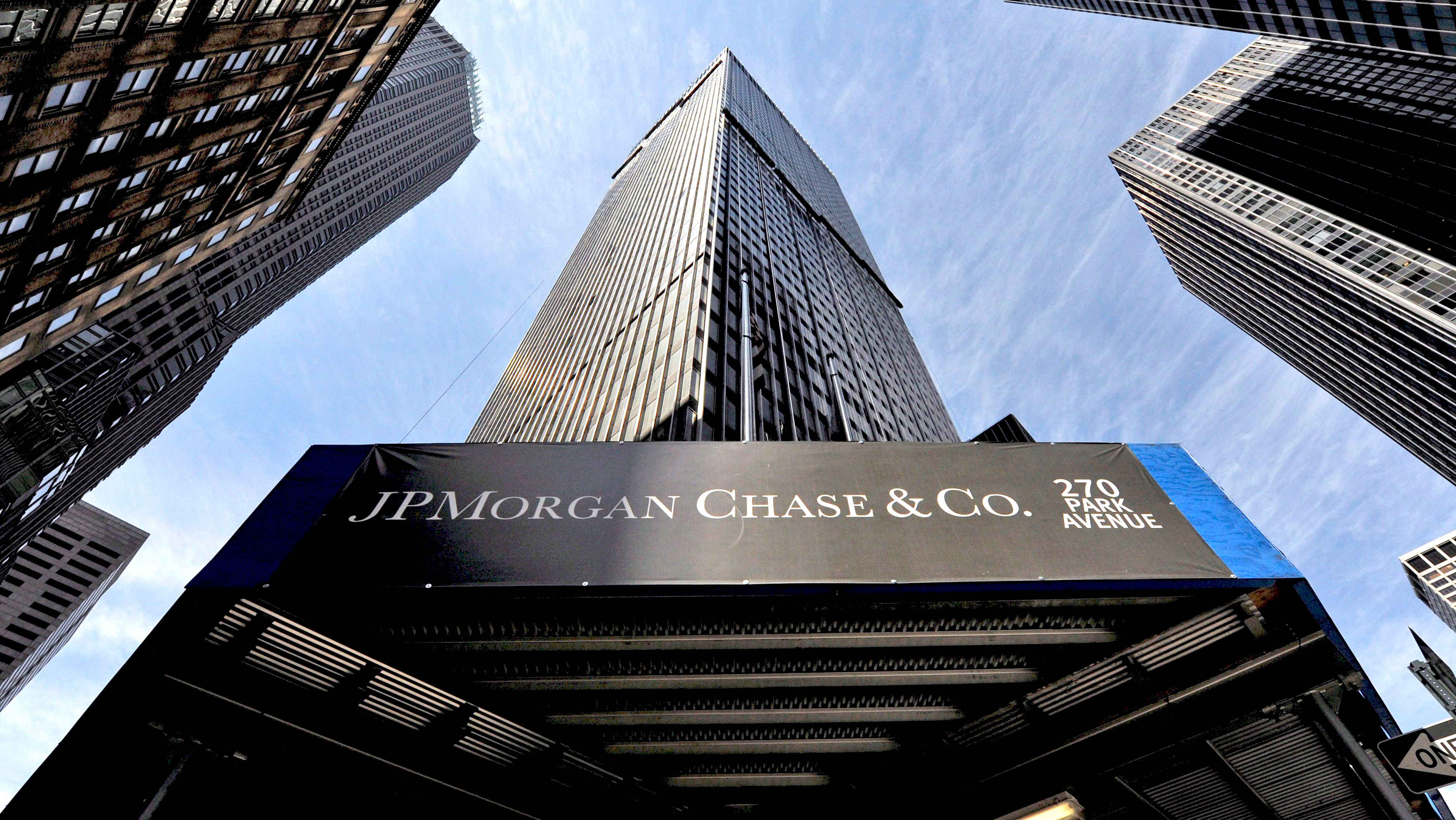 S p banking. JPMORGAN Chase. США. Jp Morgan Chase Bank. Американский банк jp Morgan Chase. Штаб квартира JPMORGAN Chase.